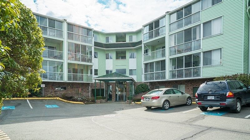 Main Photo: 314 31850 UNION Avenue in Abbotsford: Abbotsford West Condo for sale in "Fernwood Manor" : MLS®# R2355218