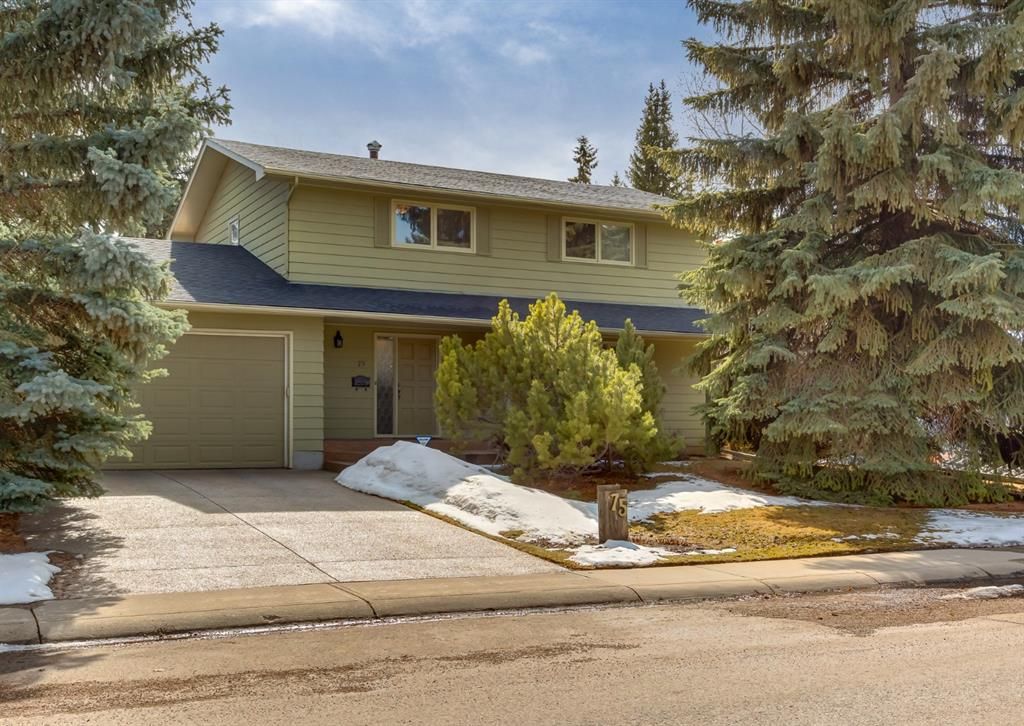 Main Photo: 75 Bay View Drive SW in Calgary: Bayview Detached for sale : MLS®# A1087927