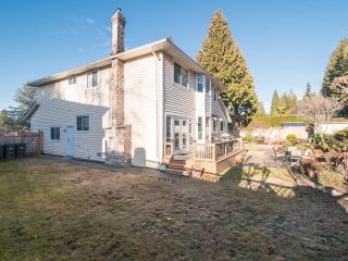 Photo 40: 5980 SOUTHPARK Grove in Surrey: Panorama Ridge House for sale in "Boundary Park" : MLS®# R2743117