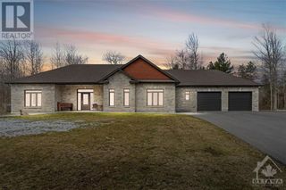 Photo 1: 5829 WOOD DUCK DRIVE in Ottawa: House for sale : MLS®# 1385724