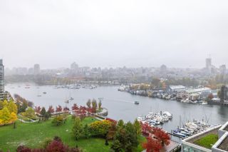 Photo 5: 1702 638 BEACH Crescent in Vancouver: Yaletown Condo for sale (Vancouver West)  : MLS®# R2871811
