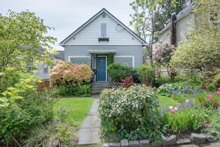 Photo 1: 328 STRAND Avenue in New Westminster: Sapperton House for sale : MLS®# R2640568