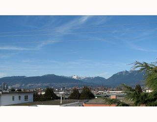 Photo 9: 303 853 E 7TH Avenue in Vancouver: Mount Pleasant VE Condo for sale (Vancouver East)  : MLS®# V797245