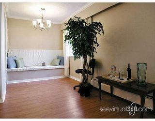 Photo 3: 102 610 3RD Avenue in New_Westminster: Uptown NW Condo for sale in "Jae Mar Court" (New Westminster)  : MLS®# V684151