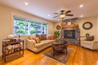 Photo 1: 8085 SOUTHWOOD Road in Halfmoon Bay: Halfmn Bay Secret Cv Redroofs House for sale in "WELCOME WOODS" (Sunshine Coast)  : MLS®# R2147479