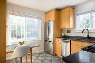 Photo 9: 402 Cook St in Victoria: Vi Fairfield West Row/Townhouse for sale : MLS®# 922599
