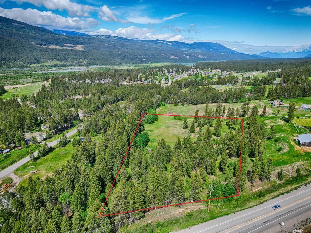 Main Photo: Lot 17 HIGHWAY 95 in Edgewater: Vacant Land for sale : MLS®# 2471051