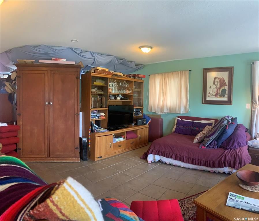 Photo 15: Photos: 217-219 Cumming Avenue in Manitou Beach: Residential for sale : MLS®# SK903234