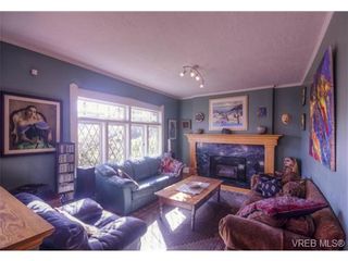 Photo 10: 118 Howe St in VICTORIA: Vi Fairfield West House for sale (Victoria)  : MLS®# 683986