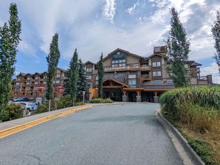 Photo 1: 410 40900 TANTALUS Road in Squamish: Tantalus Condo for sale in "EXECUTIVE SUITES HOTEL & RESORT" : MLS®# R2716431