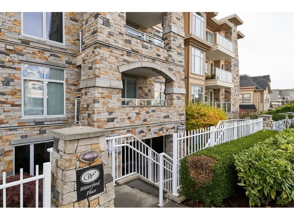 Main Photo: 405 15164 PROSPECT Avenue: White Rock Condo for sale in "Waterford" (South Surrey White Rock)  : MLS®# R2640676