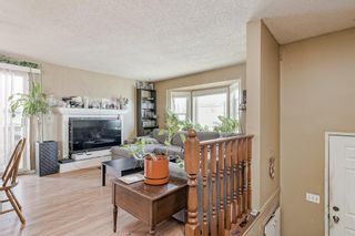 Photo 2: 51 Riverbirch Crescent SE in Calgary: Riverbend Detached for sale : MLS®# A2050078