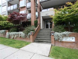 Photo 9: 303 2577 WILLOW Street in Vancouver: Fairview VW Condo for sale in "Willow Garden" (Vancouver West)  : MLS®# V1097846