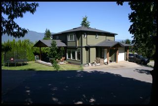 Photo 1: 2190 Southeast Auto Road in Salmon Arm: Hillcrest House for sale : MLS®# 10101264