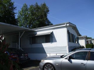 Photo 3: 25 13507 81 Avenue in Surrey: Queen Mary Park Surrey Manufactured Home for sale in "Park Boulevard Estates" : MLS®# R2583115