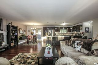 Photo 4: 5880 135 Street in Surrey: Panorama Ridge House for sale : MLS®# R2406184