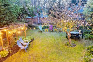 Photo 3: 960 Cowichan St in Victoria: Vi Fairfield East House for sale : MLS®# 901755