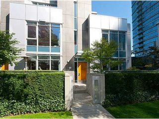 Photo 1: TH33 1281 W CORDOVA Street in Vancouver: Coal Harbour Condo for sale (Vancouver West)  : MLS®# V990509