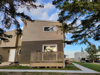 Photo 1: 5 920 43 Street SE in Calgary: Forest Lawn Row/Townhouse for sale : MLS®# A2126258