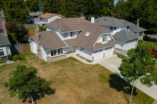 Photo 3: 9479 158A Street in Surrey: Fleetwood Tynehead House for sale : MLS®# R2793210