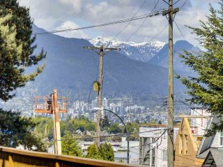 Photo 4: 4 2223 PRINCE EDWARD Street in Vancouver: Mount Pleasant VE Condo for sale in "Valko Gardens" (Vancouver East)  : MLS®# R2581429