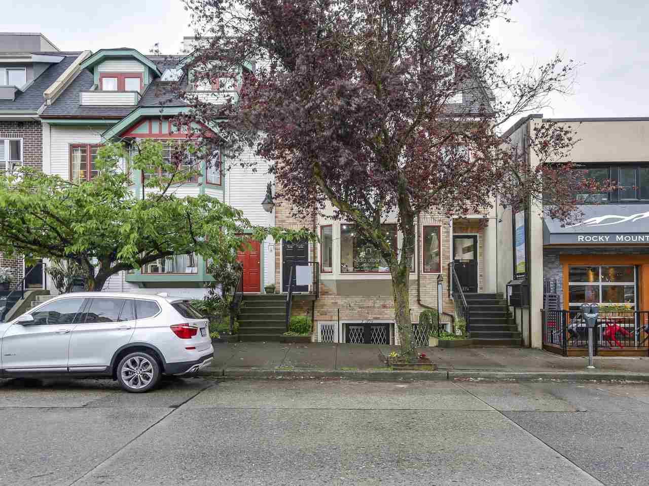Photo 1: Photos: 1872 W 1ST Avenue in Vancouver: Kitsilano Townhouse for sale (Vancouver West)  : MLS®# R2171653