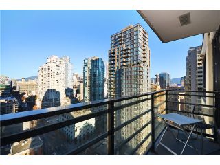 Photo 9: 2208 909 MAINLAND Street in Vancouver: Yaletown Condo for sale in "YALETOWN PARK" (Vancouver West)  : MLS®# V1038320