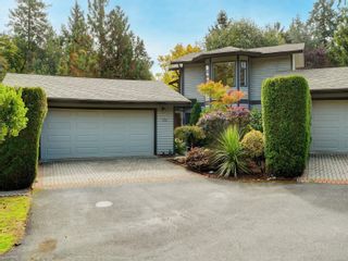 Photo 1: 55 1255 Wain Rd in North Saanich: NS Sandown Row/Townhouse for sale : MLS®# 886612