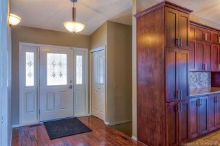 Photo 4: 681 Cassiar Crescent, in Kelowna: House for sale : MLS®# 10152287