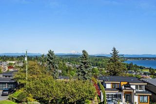 Photo 11: 1031 BALSAM STREET: White Rock House for sale (South Surrey White Rock)  : MLS®# R2268963