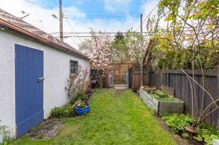 Photo 19: 2186 E 4TH Avenue in Vancouver: Grandview VE House for sale in "COMMERCIAL DRIVE" (Vancouver East)  : MLS®# R2158539