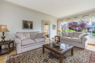 Photo 4: 8115 STRATHEARN Avenue in Burnaby: South Slope House for sale (Burnaby South)  : MLS®# R2282540