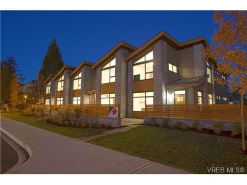 Main Photo: 4 2350 Henry Ave in NORTH SAANICH: Si Sidney North-East Row/Townhouse for sale (Sidney)  : MLS®# 706891