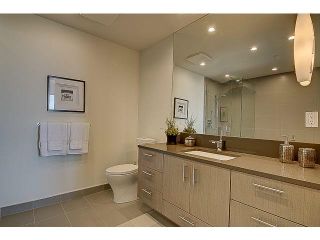 Photo 9: 303 2432 HAYWOOD Avenue in West Vancouver: Dundarave Condo for sale in "THE HAYWOOD" : MLS®# V1110878
