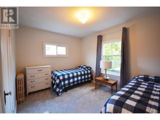 Photo 6: 416 TENNIS Street in Penticton: House for sale : MLS®# 10300821