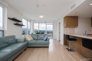 Photo 2: 2109 125 E 14TH Street in North Vancouver: Central Lonsdale Condo for sale in "CENTREVIEW" : MLS®# R2720716