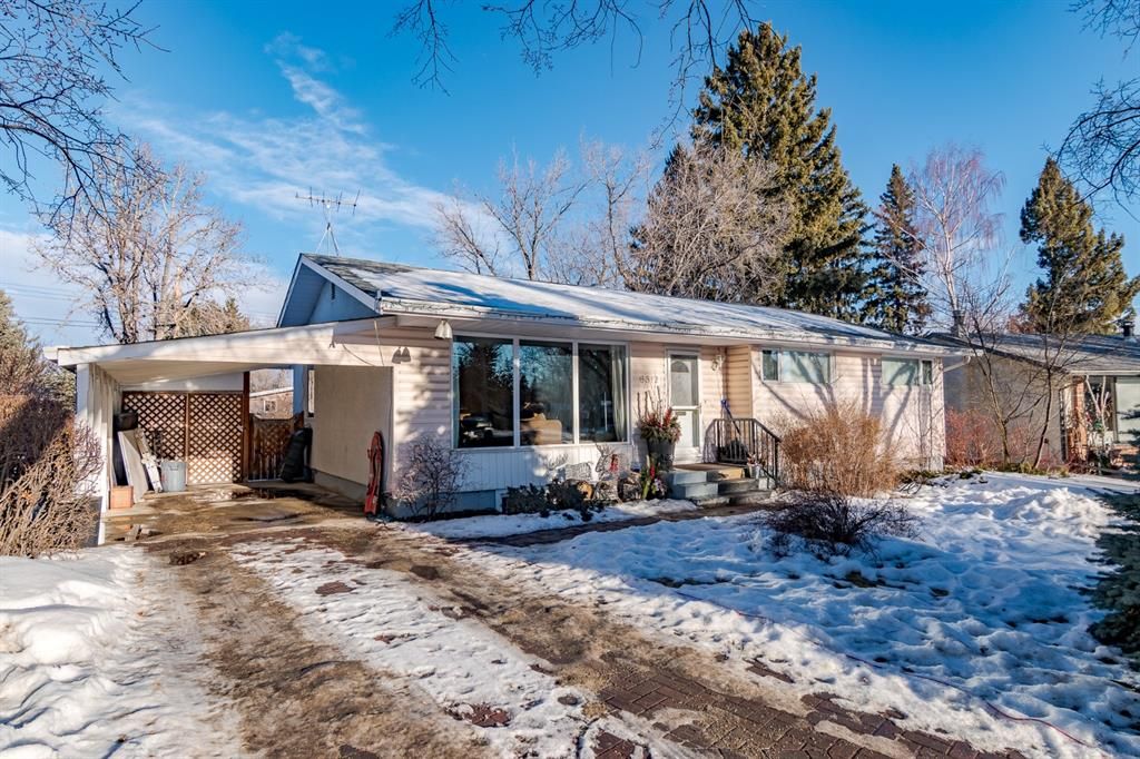 Main Photo: 6312 Lynch Crescent SW in Calgary: Lakeview Detached for sale : MLS®# A1172939
