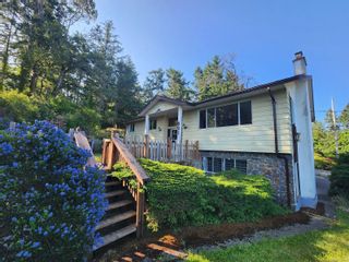 Photo 2: 901 Greig Ave in Central Saanich: CS Brentwood Bay House for sale : MLS®# 933104