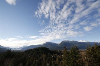 Photo 4: 11 1026 GLACIER VIEW Drive in Squamish: Garibaldi Highlands Townhouse for sale in "Seasons View" : MLS®# R2326220