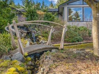 Photo 37: 2020 Rena Rd in Nanoose Bay: PQ Nanoose House for sale (Parksville/Qualicum)  : MLS®# 869763