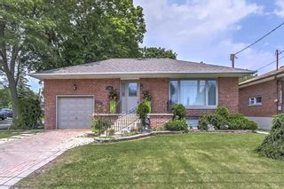 Photo 4: 140 Hillmount Avenue in Toronto: Englemount-Lawrence House (Bungalow) for sale (Toronto C04)  : MLS®# C5459018