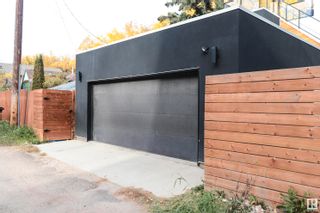 Photo 3: 10028 93 Street in Edmonton: Zone 13 House for sale : MLS®# E4368977
