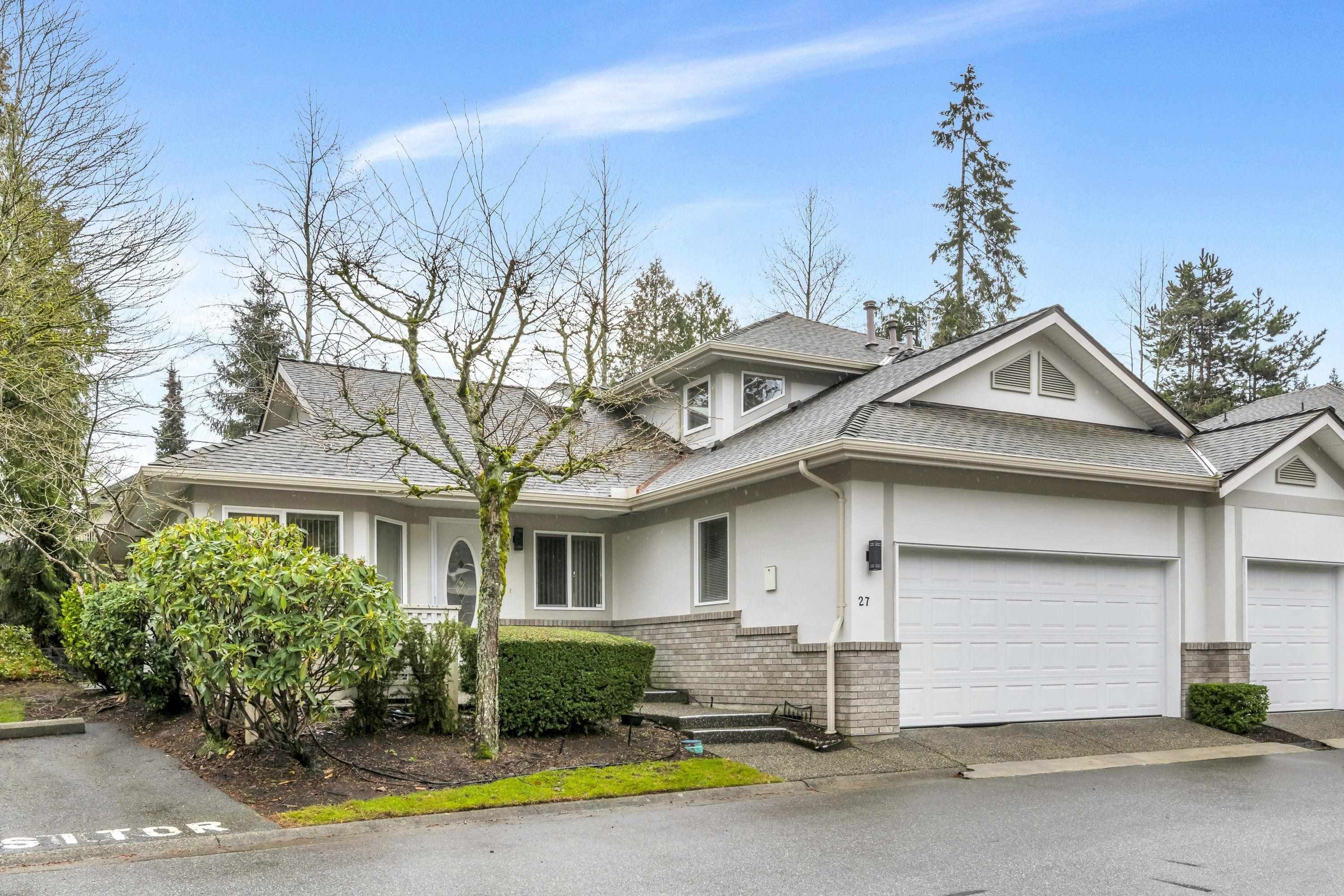 Main Photo: 27 15099 28 Avenue in Surrey: Elgin Chantrell Townhouse for sale in "The Gardens" (South Surrey White Rock)  : MLS®# R2746842