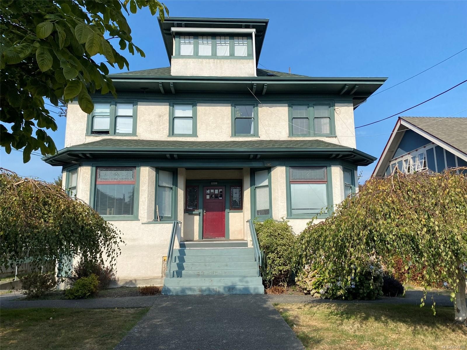 Main Photo: 1120 May St in Victoria: Vi Fairfield West Multi Family for sale : MLS®# 951418