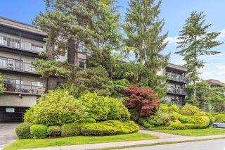 Photo 2: 307 150 E 5TH Street in North Vancouver: Lower Lonsdale Condo for sale in "Normandy House" : MLS®# R2900444