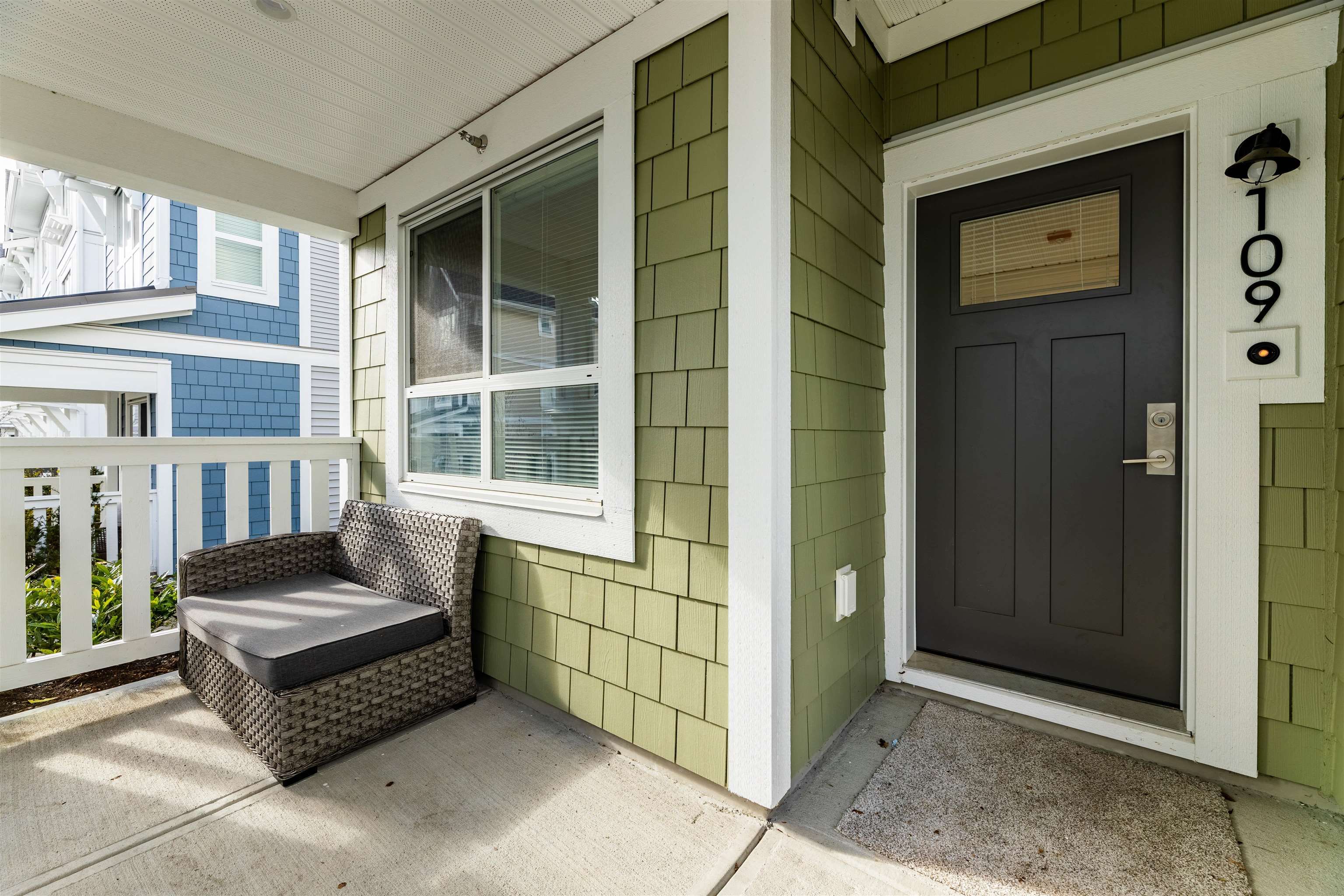 Main Photo: 109 8335 NELSON STREET in Mission: Mission-West Townhouse for sale : MLS®# R2765412