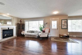 Photo 3: 3124 46 Street SW in Calgary: Glenbrook Detached for sale : MLS®# A2129562