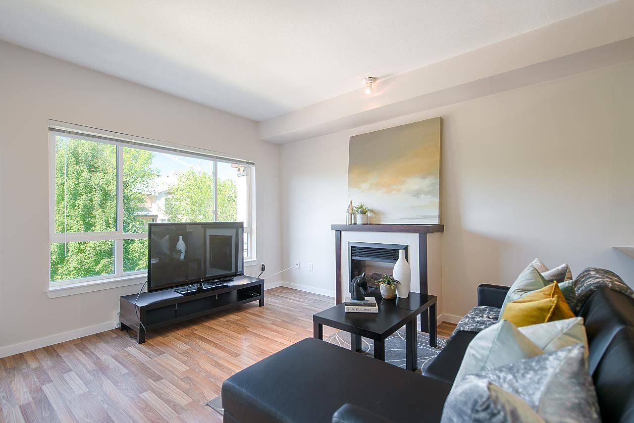 Main Photo: 317 2478 WELCHER AVENUE in : Central Pt Coquitlam Condo for sale : MLS®# R2295173