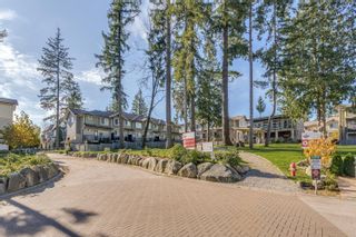 Photo 1: 10 5957 152 Street in Surrey: Sullivan Station Townhouse for sale in "PANORAMA STATION" : MLS®# R2423282