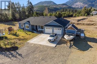 Photo 4: 1665 Meadowood Way in Qualicum Beach: House for sale : MLS®# 960585
